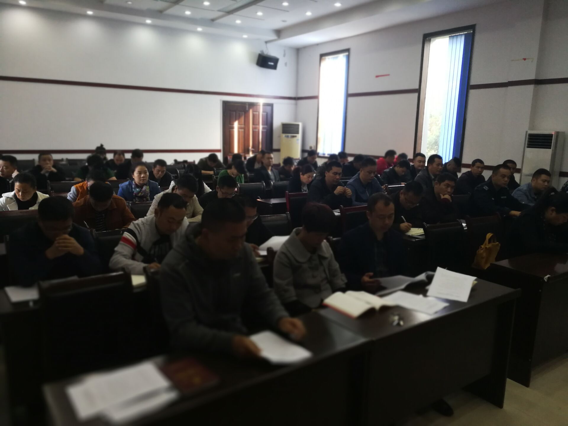4c2f400853cc4060a12f1afab18ac3ca.jpg